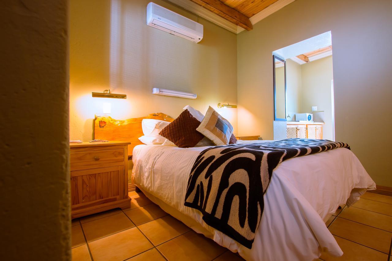 The Barracks Bed & Breakfast Colesberg Exterior photo