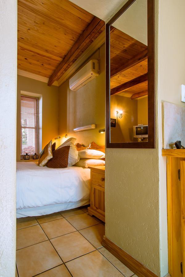 The Barracks Bed & Breakfast Colesberg Exterior photo