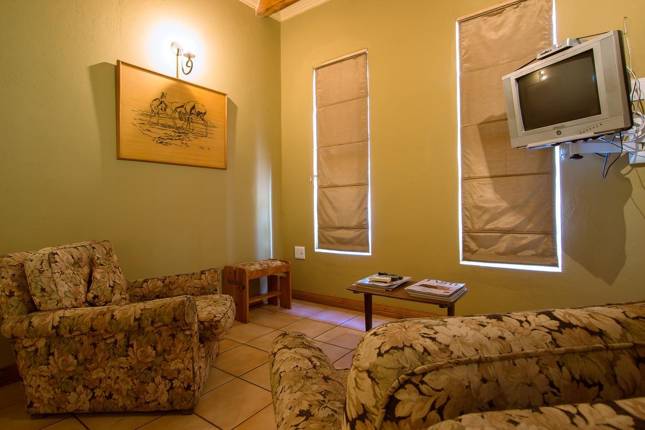The Barracks Bed & Breakfast Colesberg Exterior photo